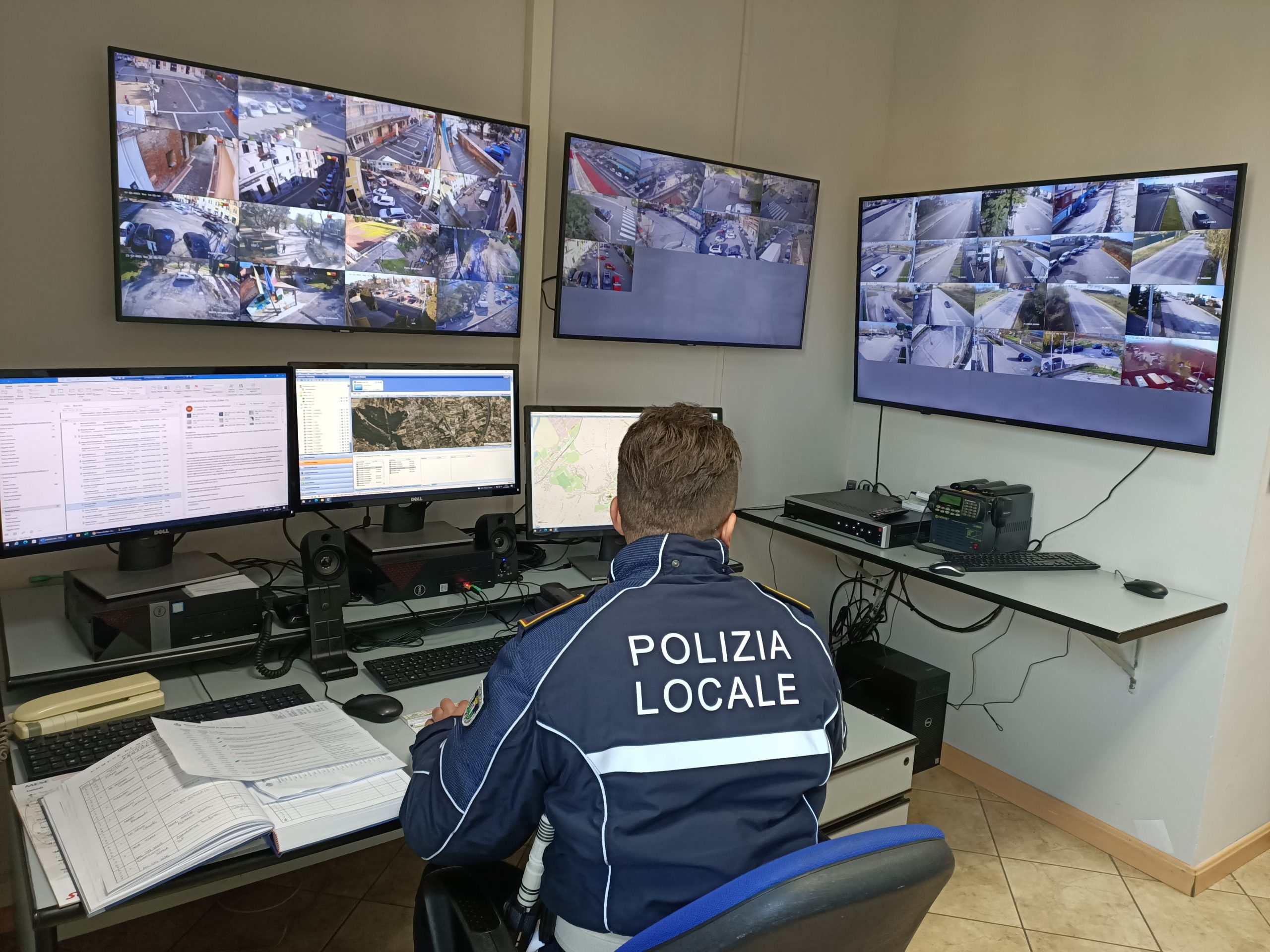 Polizia Locale - Sala controllo sistema di videosorveglianza