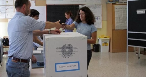 Foto di un seggio elettorale